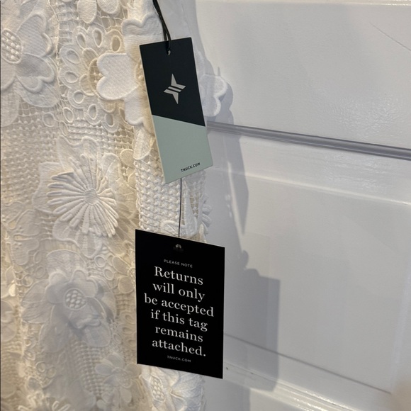 Tuckernuck Floral Lace White Dress - Picture 10 of 10